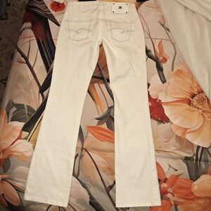 NWT Sassy Diamond Rivets & Buttons District 9 Straight Leg  Sz 26/00 White Denim